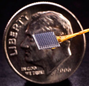 脳の信号が物を動かす