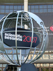 新規の抗血小板薬prasugrelは有効性で既存薬を上回ることが示される